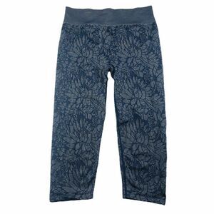 Fabletics Sebastian Seamless Capri Legging Gray